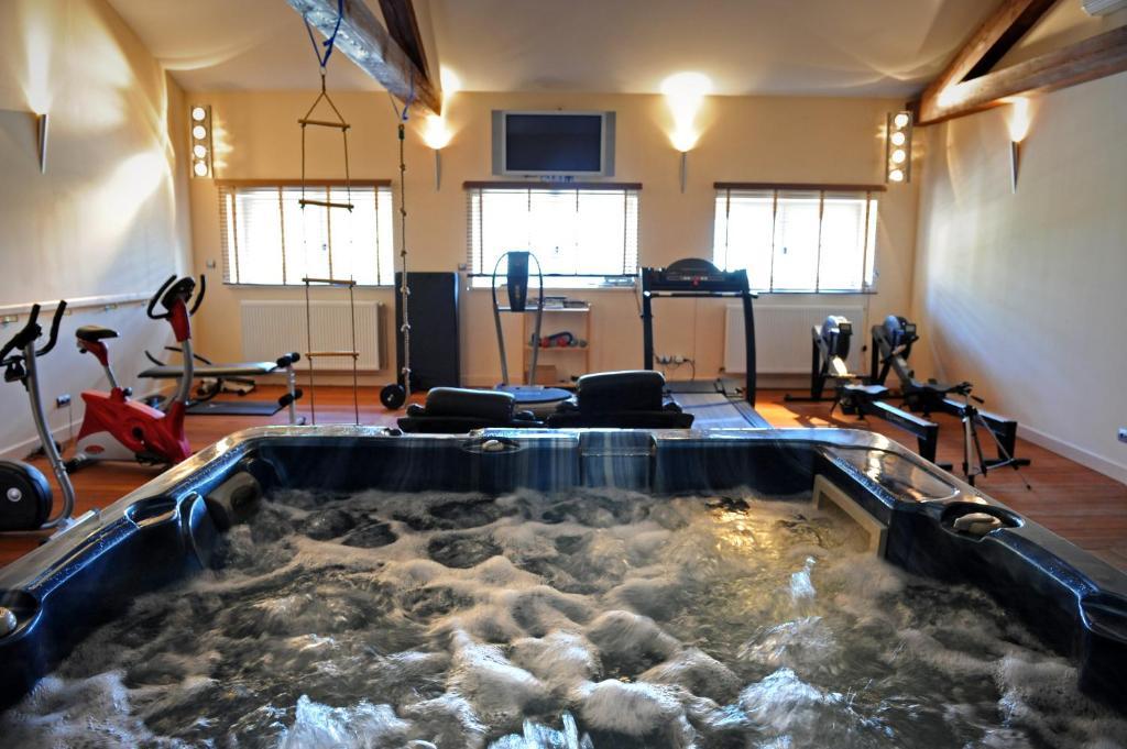 Saint-Jean-Bonnefonds Logis De Nantas Bed & Breakfast エクステリア 写真